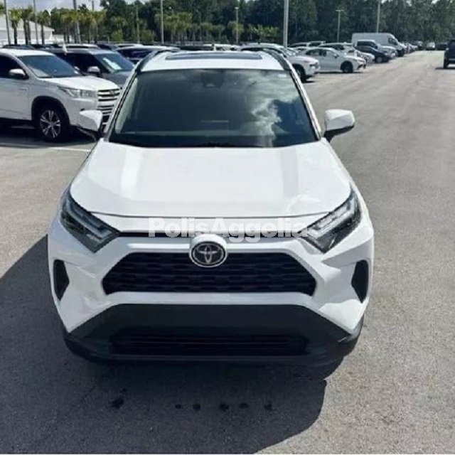 Toyota RAV4XLE 2000cc