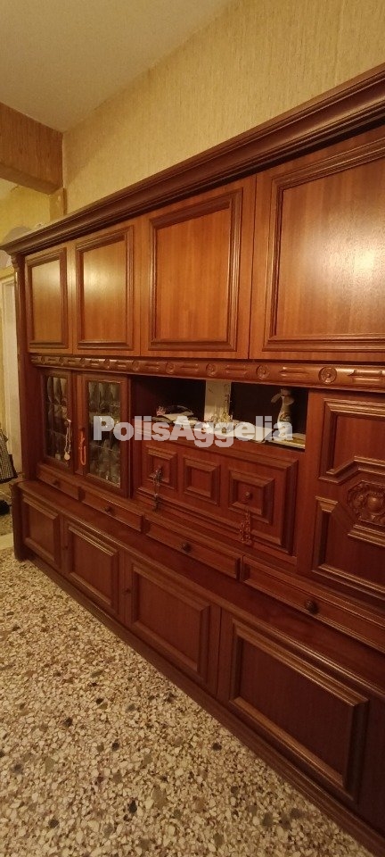 Έπιπλα Σαλονιού & Κουζίνας 